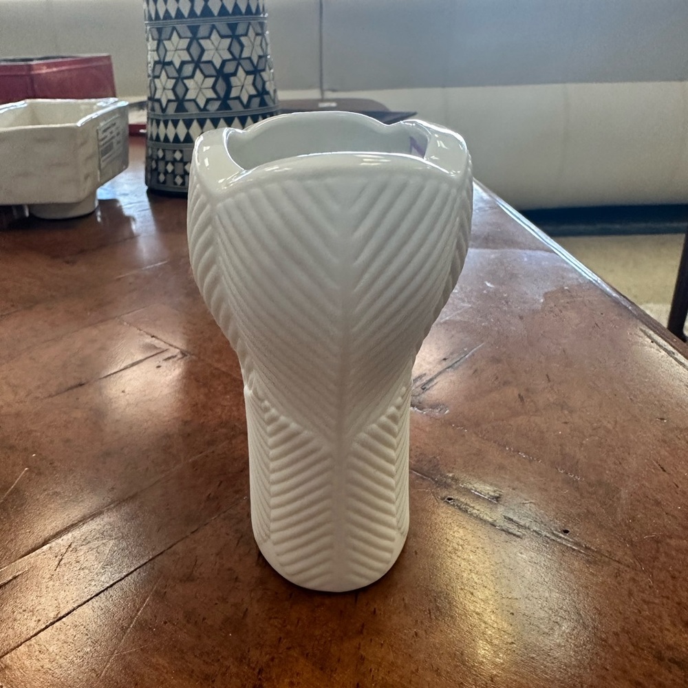 Kaiser Mini Vase - Picture 2 of 6